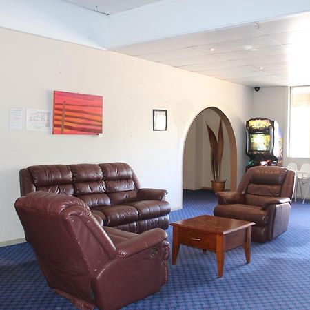 Tom Price Hotel Motel Том Прайс Екстериор снимка