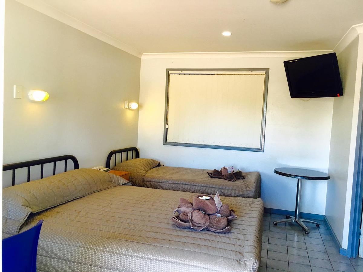 Tom Price Hotel Motel Том Прайс Екстериор снимка