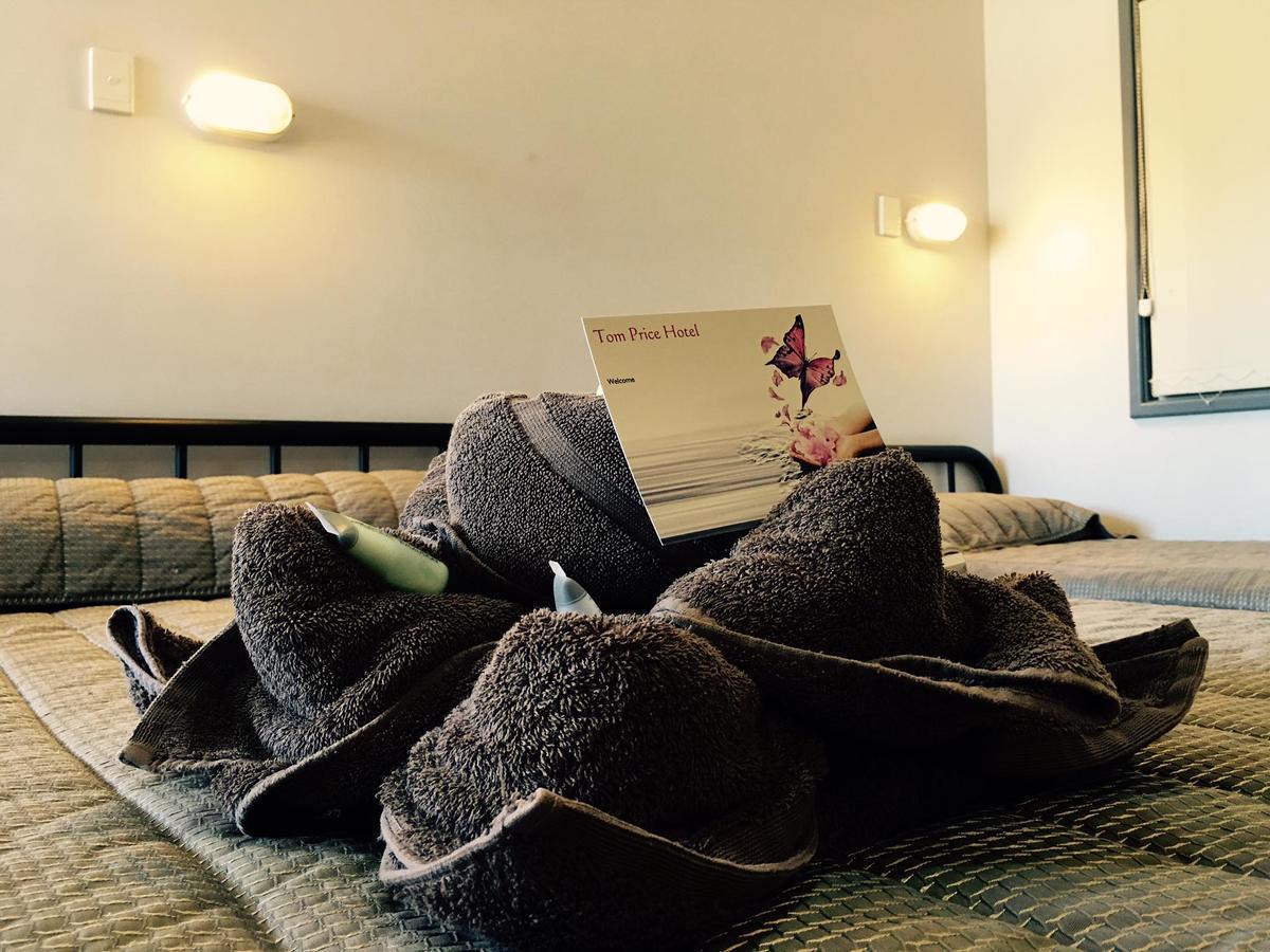 Tom Price Hotel Motel Том Прайс Екстериор снимка